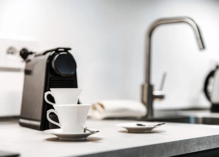 Just In Front - By Myhomeincomo *