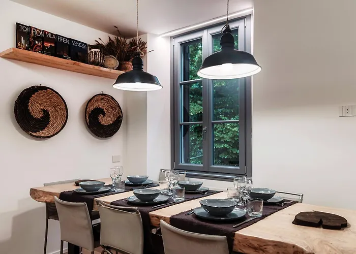 Just In Front - By Myhomeincomo * تْشيرنوبيو