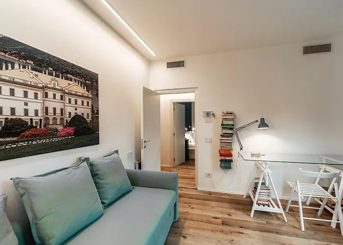 Just In Front - By Myhomeincomo * تْشيرنوبيو