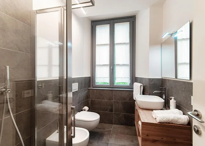 Just In Front - By Myhomeincomo شقة