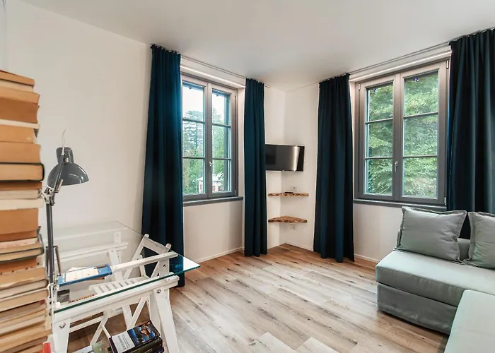 Just In Front - By Myhomeincomo شقة *