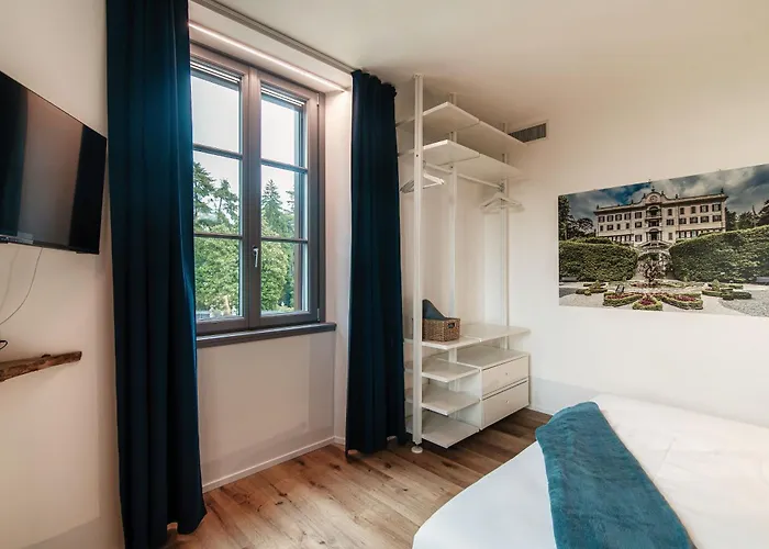 Just In Front - By Myhomeincomo شقة *